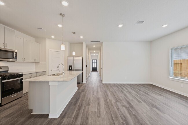 Building Photo - 17901 Stone Ter Ct