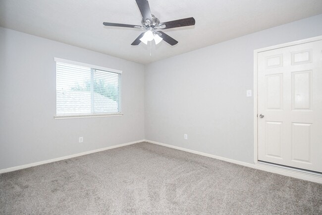 Building Photo - 14319 Heath Falls Ln