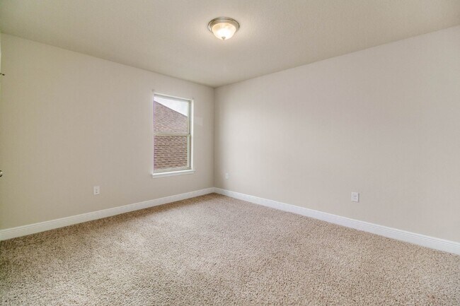 Building Photo - Stunning Two-Story Home with 4 Bedrooms, 2.5 Baths, and an Upstairs Living Room!