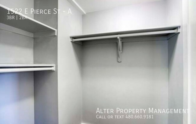 Building Photo - 1522 E Pierce St