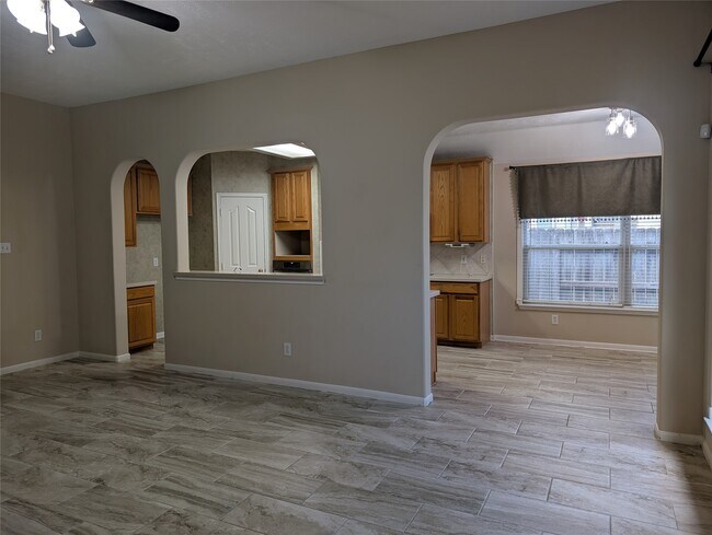 Building Photo - 22403 Bellows Bend Dr