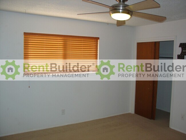 Building Photo - 14104 Turner Pl NE
