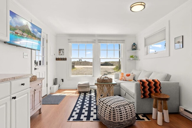 Primary Photo - 1611 NH-1A