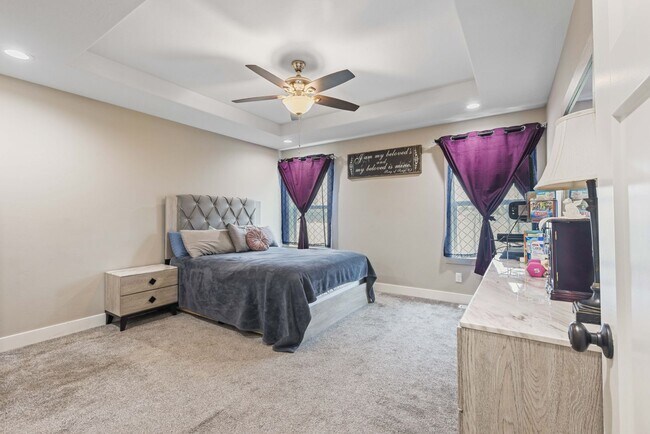 Building Photo - Partially furnished Twin home in Rigby