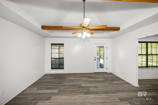 Building Photo - 2776 Santa Rosa Cir