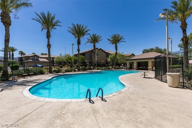 Building Photo - 6868 Sky Pointe Dr