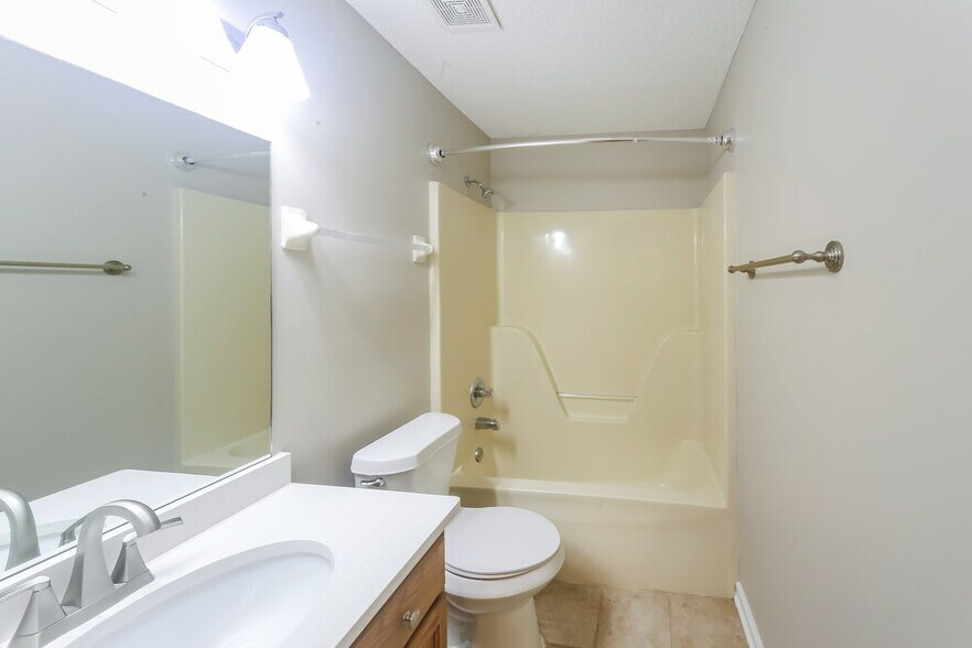 Building Photo - 6942 Scofield Cove