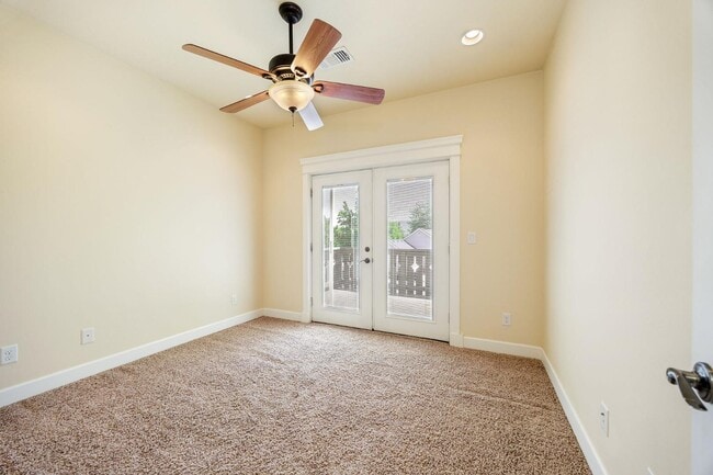 Building Photo - 1512-1514 Hartell Street - 1514 Hartell