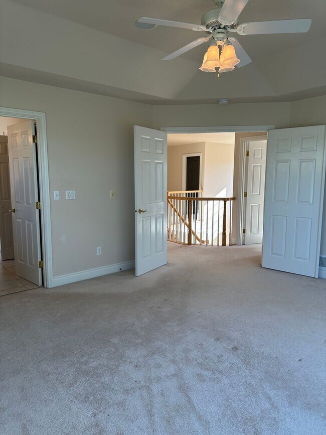 Building Photo - 4735 Potter Crest Cir