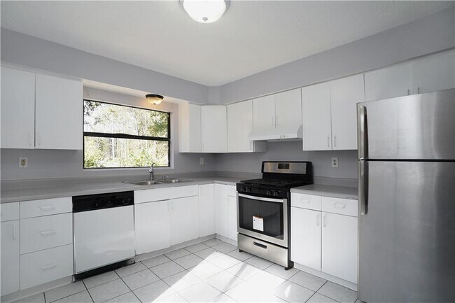 Building Photo - 2455 Landington Way NW