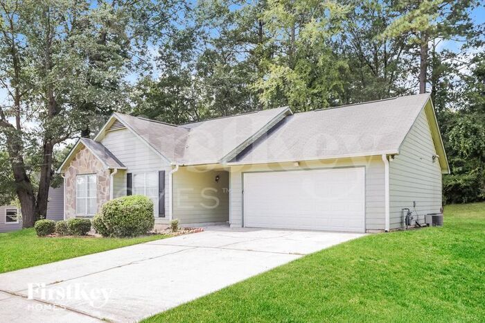 Building Photo - 6165 Pembroke Dr