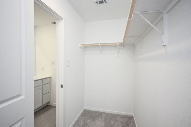 Building Photo - 7411 Spinel Way
