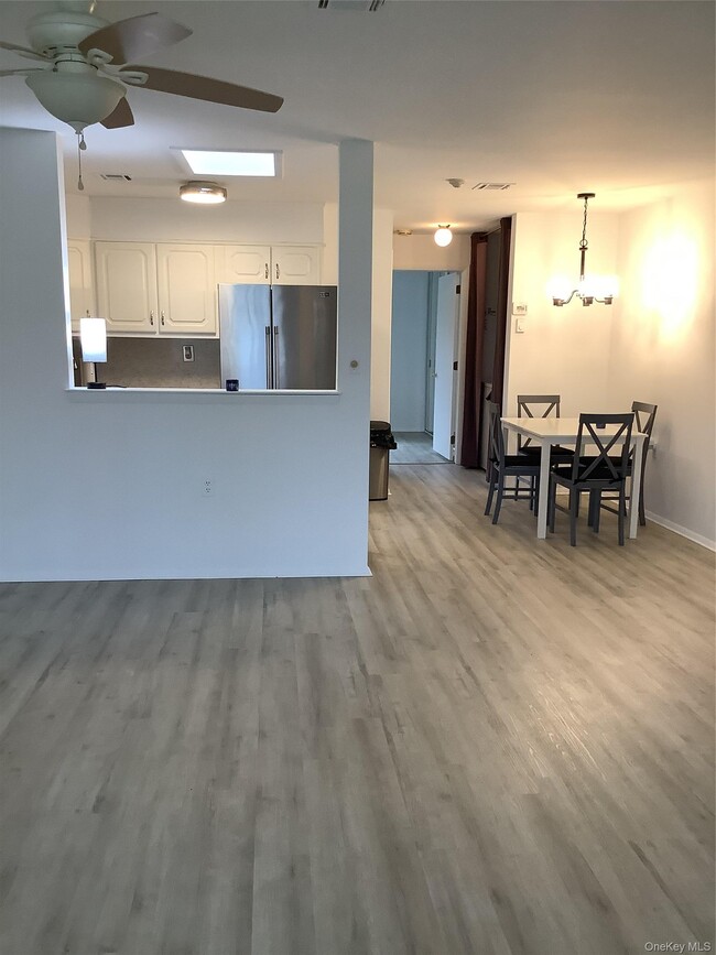 Building Photo - 406 Woodbridge Dr