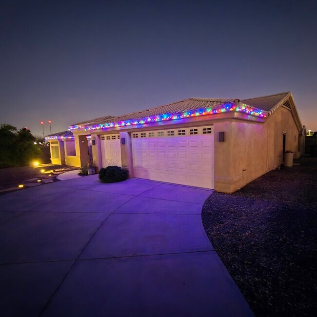 Building Photo - 11333 Desert Trailways Ln