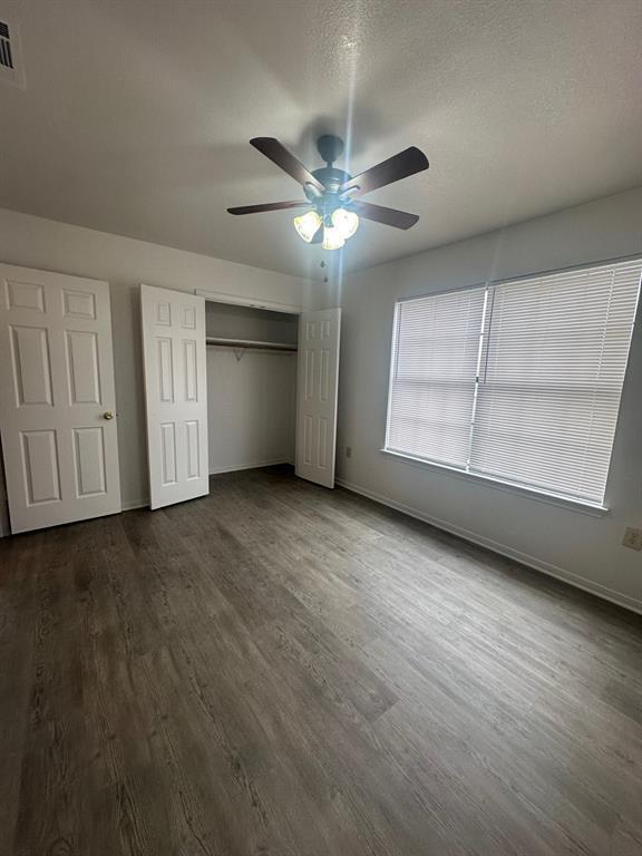 Building Photo - 401 Ave T