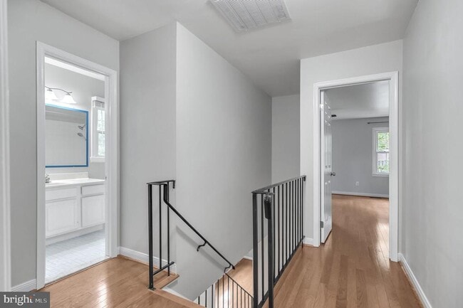 Building Photo - 8914 Grandstaff Ct