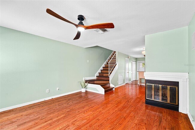Building Photo - 5704 Bratton Dr