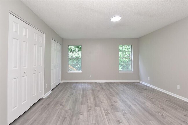 Building Photo - 1575 Watercrest Cir