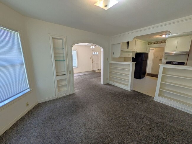 Building Photo - 4670 Maddox St