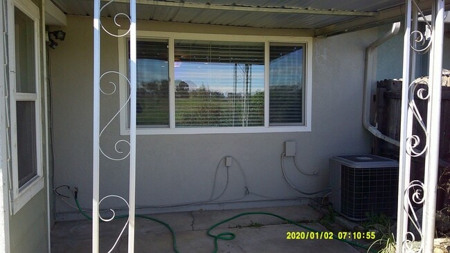 Building Photo - Leisure Town