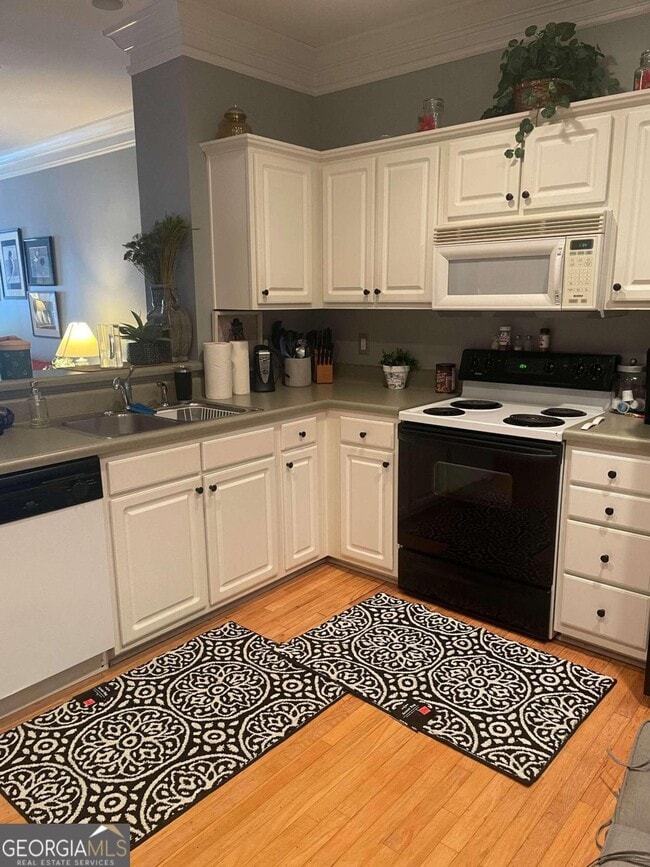 Building Photo - 101 Wood Lake Dr