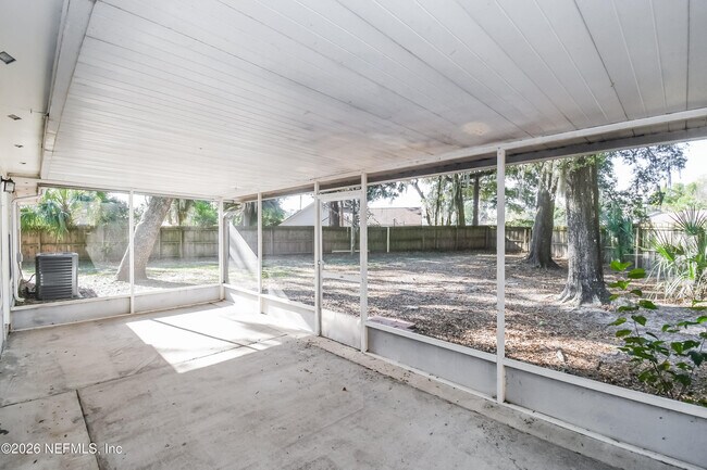 Building Photo - 12620 Dunraven Trail