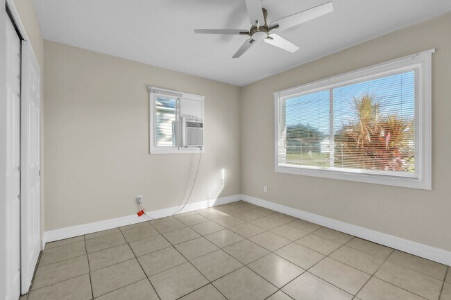 Building Photo - Available NOW