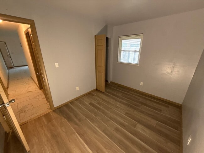 Building Photo - 9438 Conried Dr