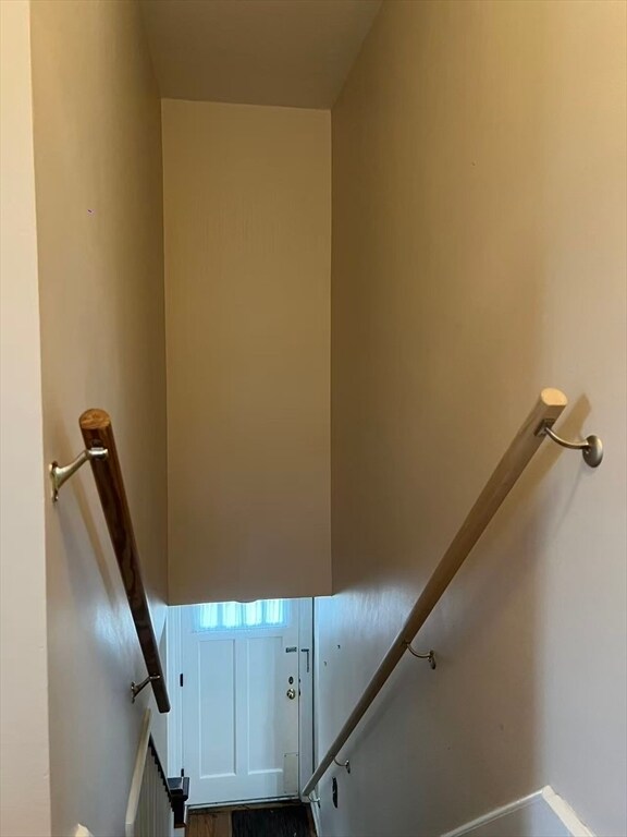 Building Photo - 28 Webb St