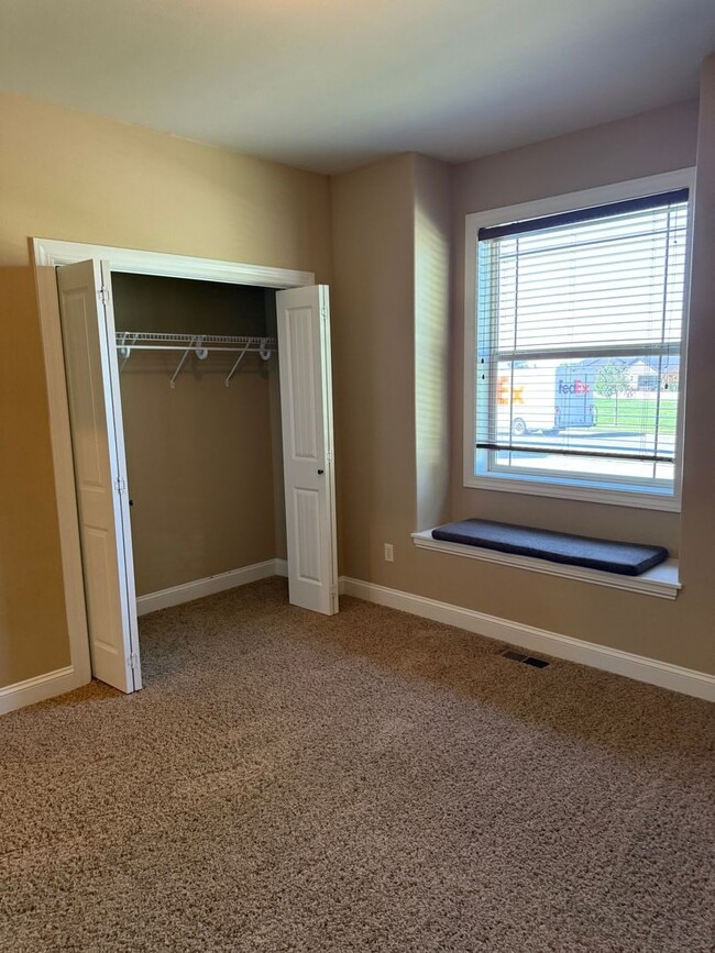Building Photo - 3 Bedroom House in Copper Ridge Subdivison