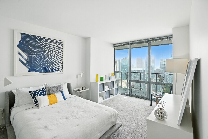 Building Photo - 337 E Wacker Dr