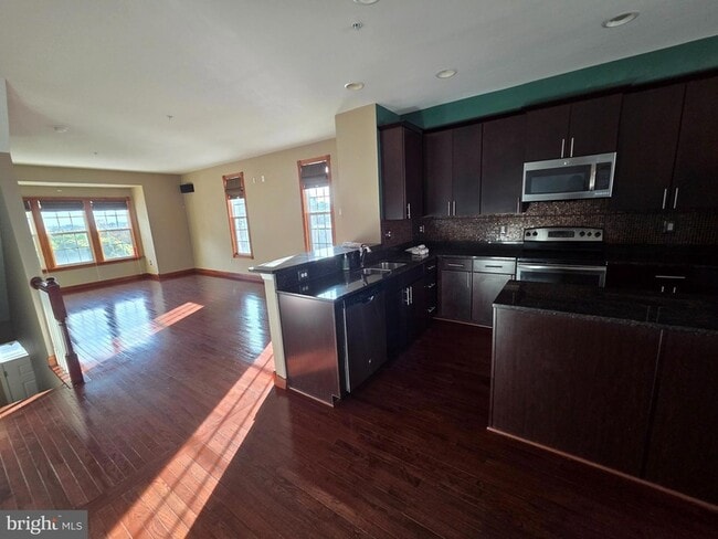 Building Photo - 4500 Fait Ave