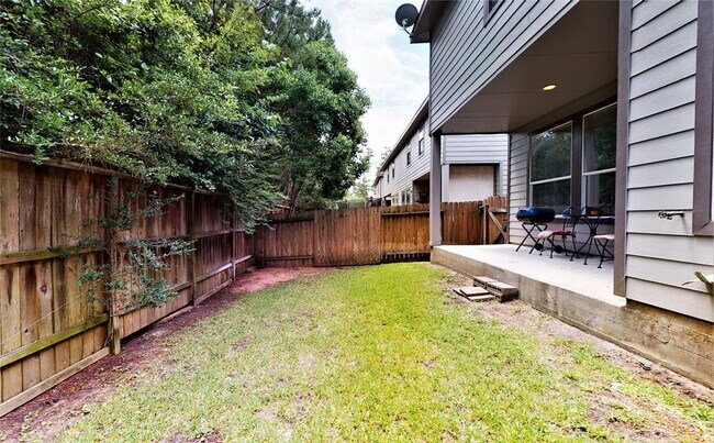 Building Photo - 23 Benedict Canyon Loop