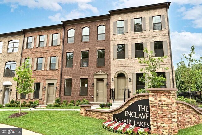 Building Photo - 4404 Fair Lakes Ct