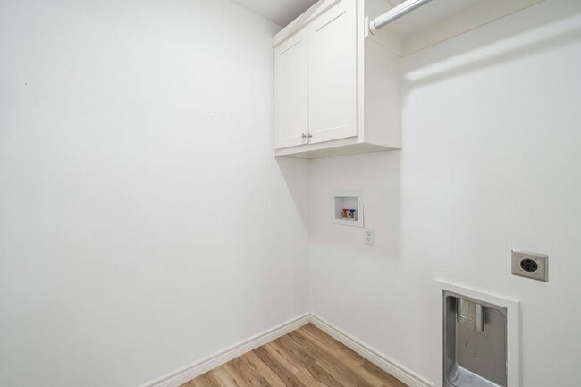 Building Photo - Country Living In Idalou ISD!