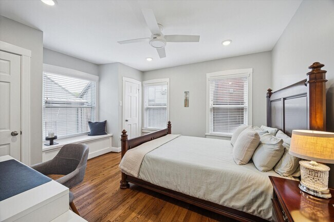 Building Photo - 2420 Nottingham St