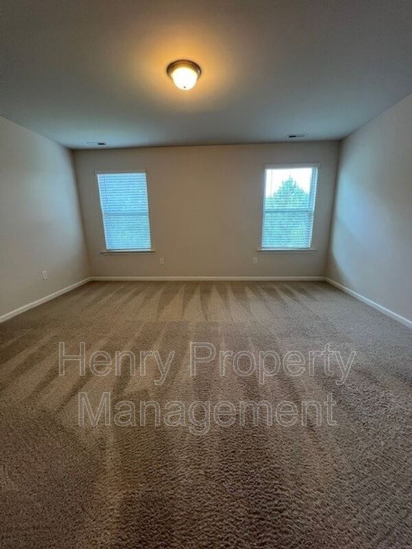 Building Photo - 775 Amarra Dr