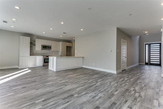 Building Photo - 3021 Mayeda Cir