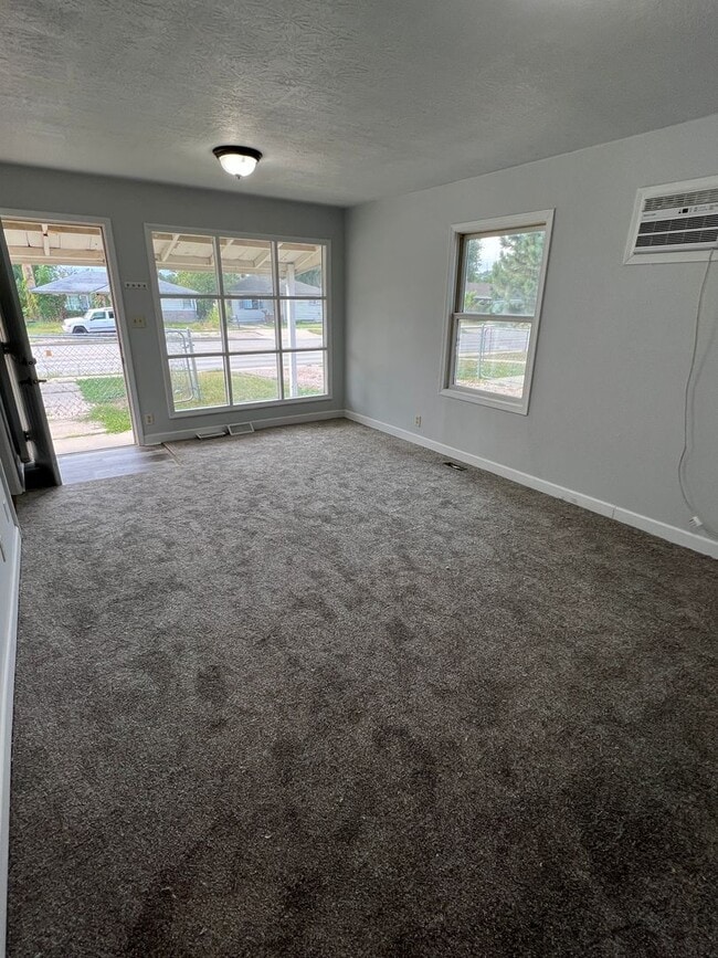 Building Photo - ~Applications Pending~ FALL SPECIALS GALOR...