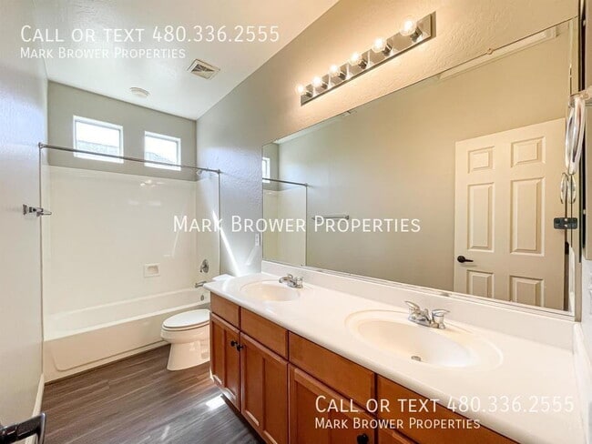 Building Photo - 1181 E Hawken Way