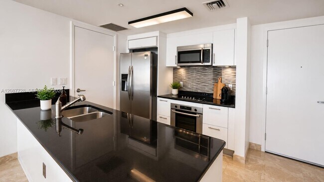Building Photo - 50 Biscayne Blvd