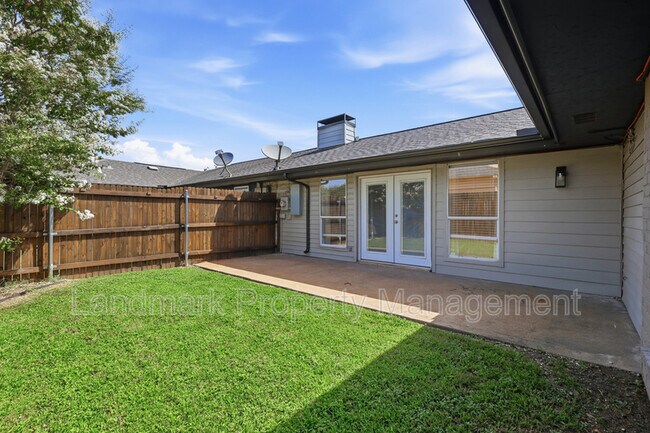 Building Photo - 4349 Altamesa Blvd