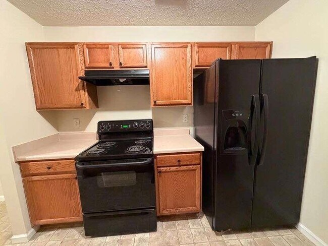 Building Photo - 5196 Tew Ln SW