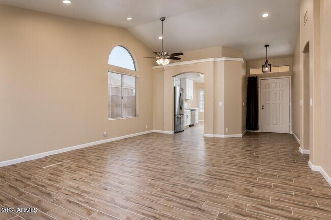Building Photo - 8564 W Ocotillo Rd