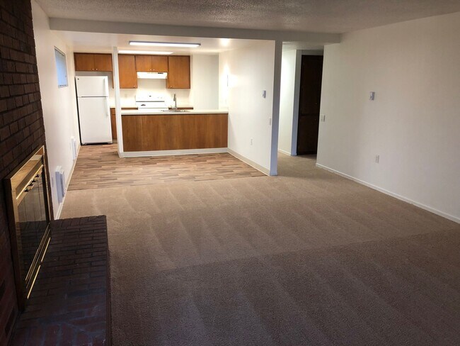 Building Photo - Kingcity Apartments