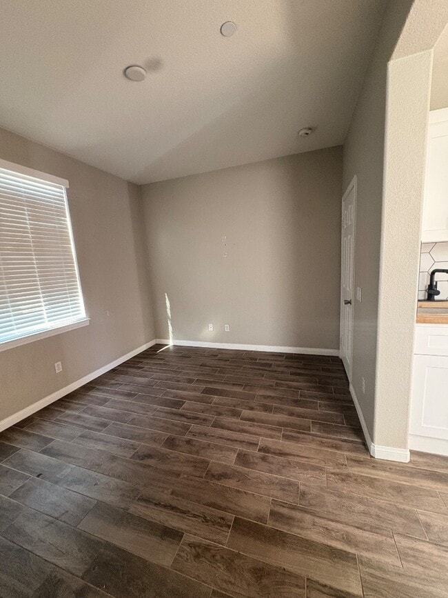 Building Photo - 4935 Tuwa Ct