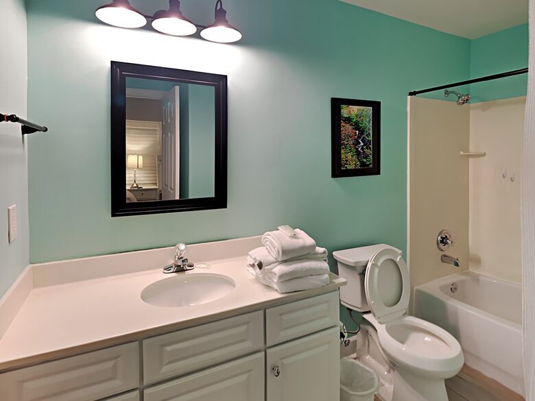 Building Photo - 10625 Front Beach Rd