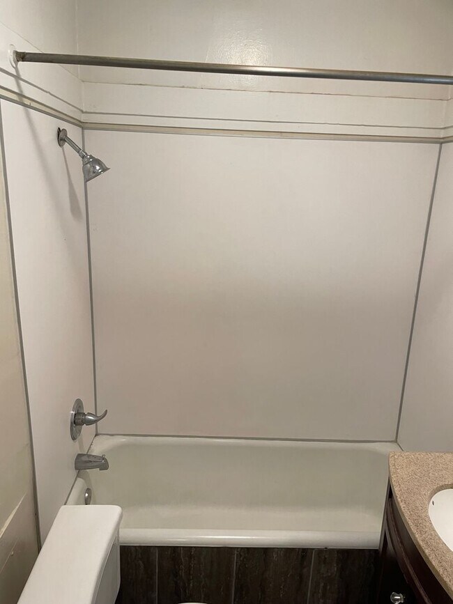 Building Photo - 20thST1401