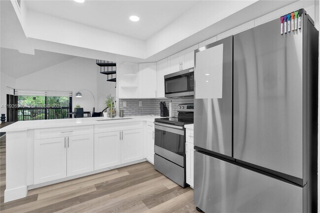 Building Photo - 13028 SW 88th Ln