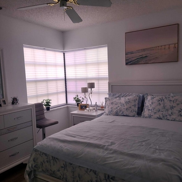 Building Photo - 5267 Europa Dr